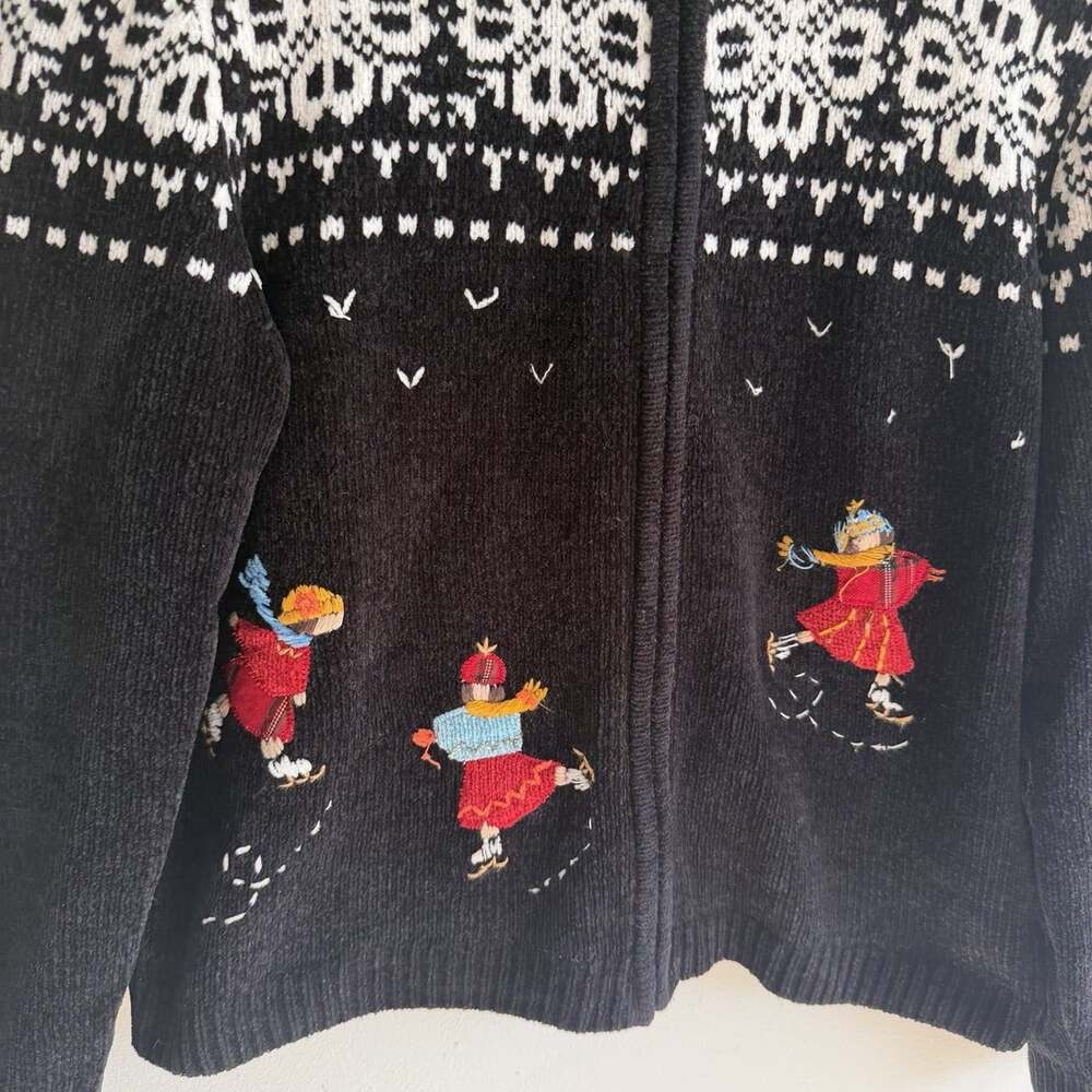 Alfred Dunner Petites Full Zip Fair Isle Ice Skating Sweater Size PXL Black - Picture 3 of 5
